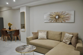 TheVacationers 1, New Studio Skg Downtown